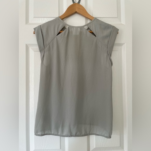 Vero Moda, grey blouse, good condition, size M. - Picture 2 of 2